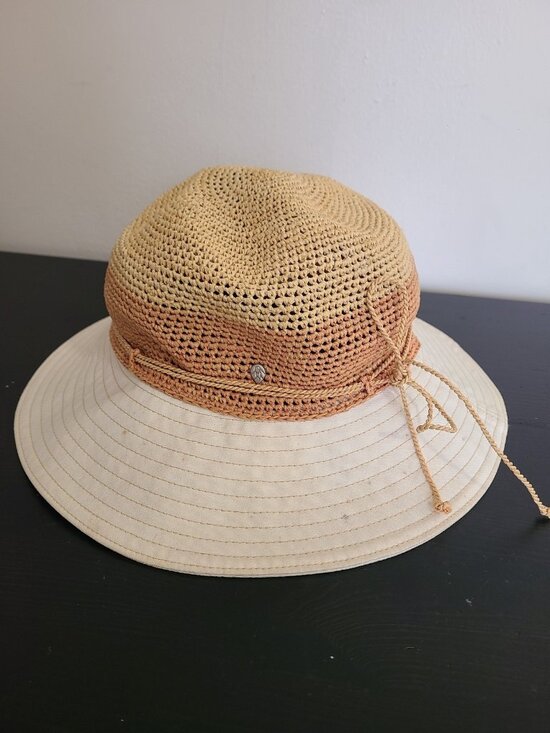Helen Kaminski Kalola Wide Brim Cloche White Tan main image 7